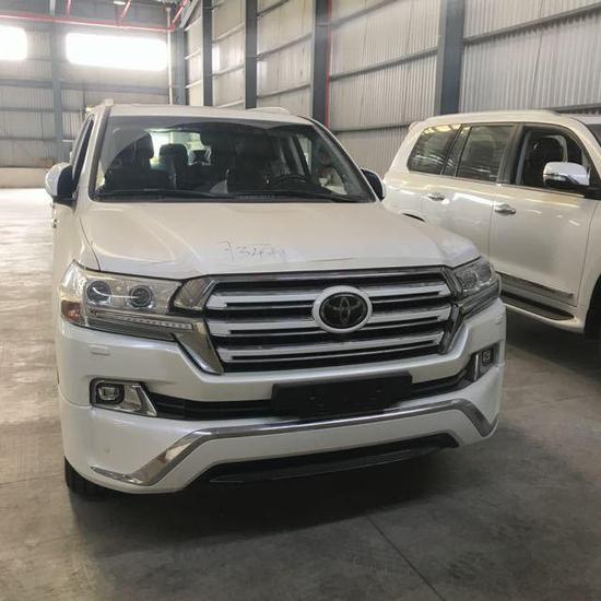 18款丰田酷路泽5700中东版 V8强力低价