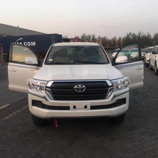 18款酷路泽4000现车打折促销 底挂八气