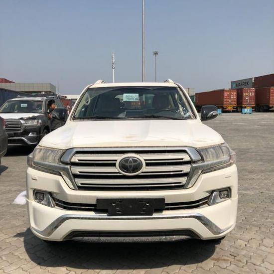 中东丰田酷路泽4000 18款现车钜惠风暴