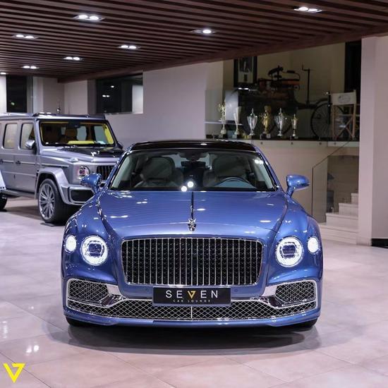 2021款宾利飞驰6.0W12现车报价复古设计