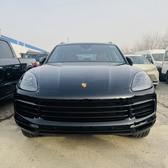 最新款保时捷卡宴港口优惠20万对比中规