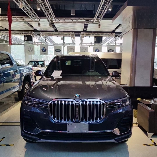 2022款宝马X7美版标配 国六清仓88余万