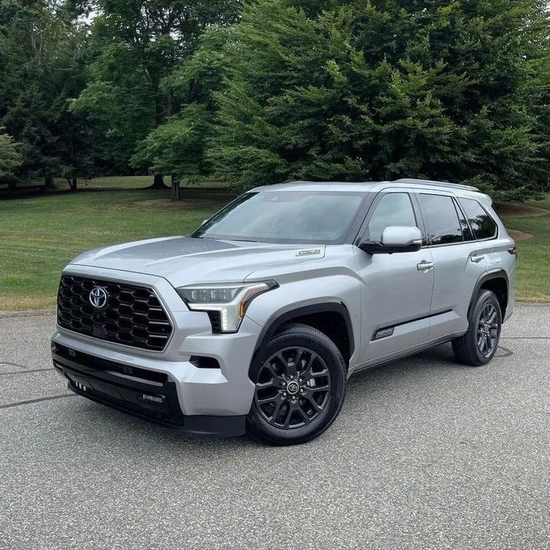 23款全新丰田红杉 天津港现车跌破100万