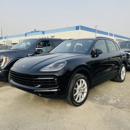 22款保时捷卡宴港口大量现车钜惠88万起