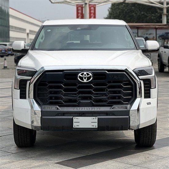 23款丰田坦途3.5T 40万起多功能皮卡车