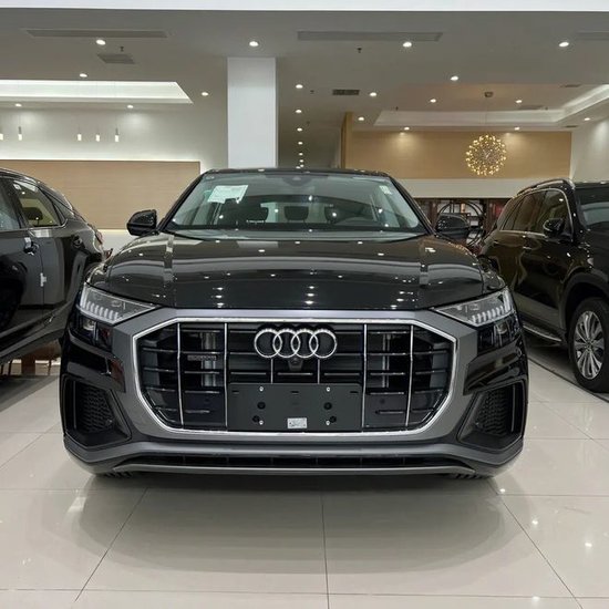 2022款奥迪Q8 清库处理 3.0现车61万