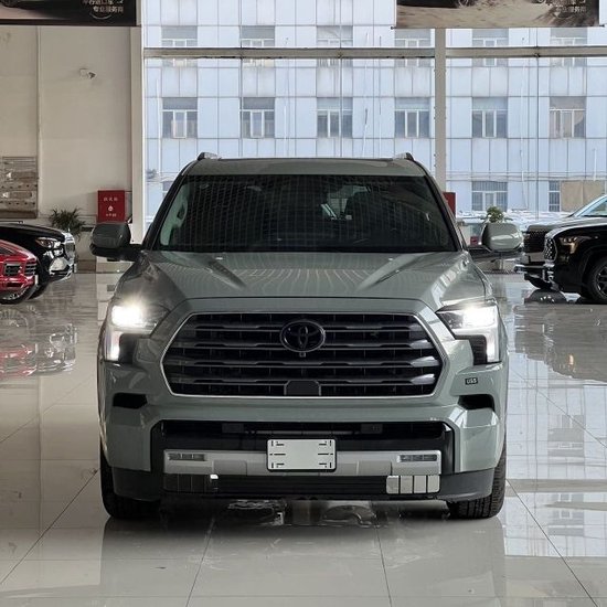 丰田红杉3.5T混动LTD TRD越野包售105万