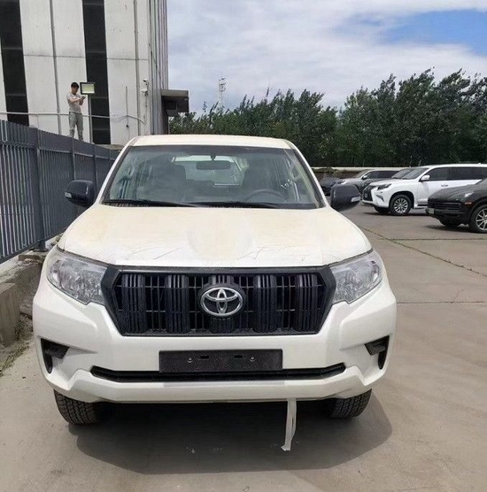 2022款丰田霸道2700 40多万起全国分期