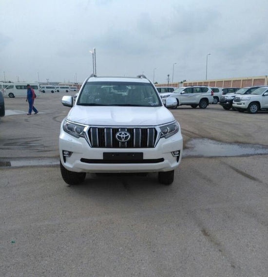 18款中东丰田霸道4000九气天窗最新报价