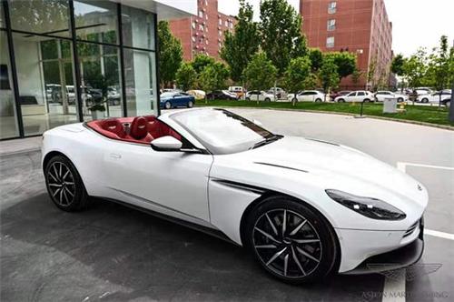 阿斯顿马丁DB11现车价格 经典从未缺席
