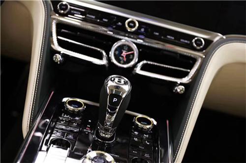 2020款宾利飞驰W12焕然新生全款落地价格