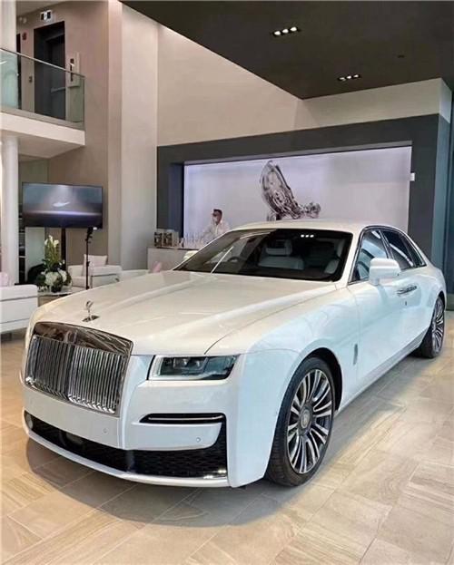 2021款劳斯莱斯古思特 豪华车型宛如磐石