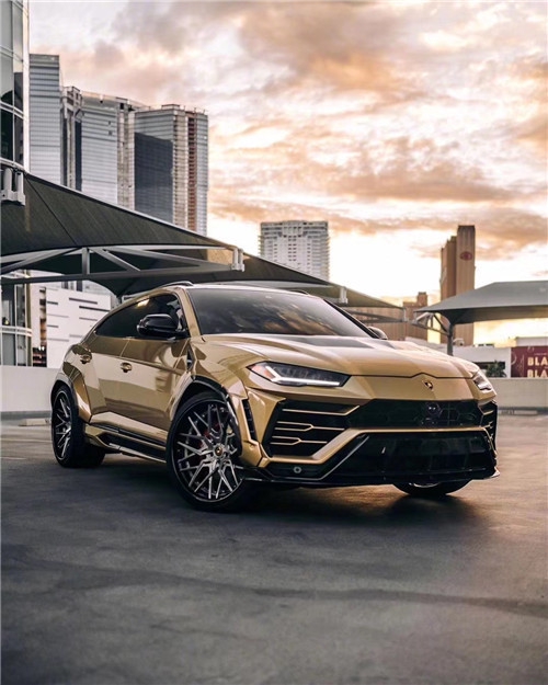 兰博基尼URUS性能怪兽动感十足