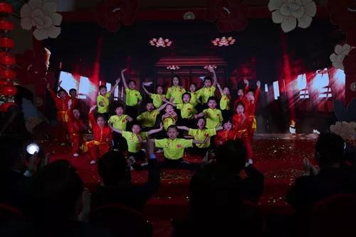 拦手门在我国的民族解放、革命战争和社会主义建设事业中,都做出过积极贡献。