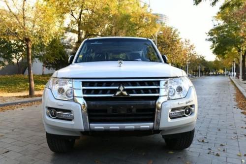 2019款三菱帕杰罗V97 港口现车 价格冰点