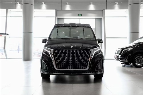 奔驰V260四座总裁专属商务车令人心动