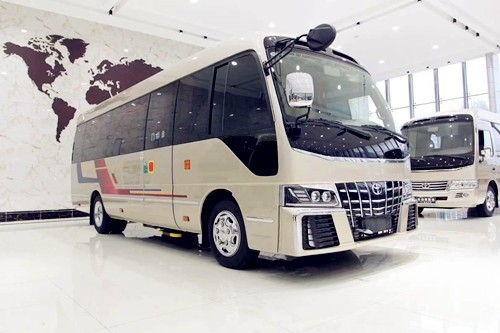 丰田考斯特12座报价 改装内饰实拍图