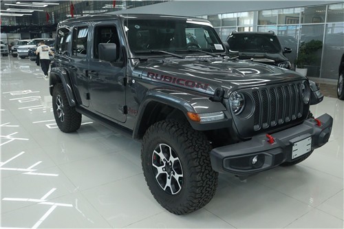 2021款吉普牧马人 40万起低售能力出色