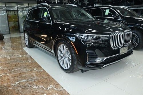 2022款宝马X7美规现车精益豪华80多万起