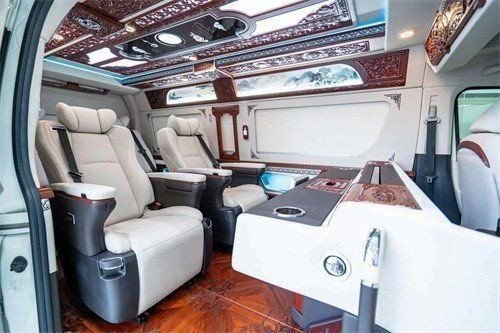 怎么样?有没有被丰田海狮的最新改装效果图给震撼到?国潮风的改装全国限量六台,价格小贵,专为海狮高端客户打造。