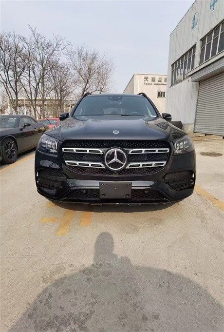 2023款奔驰GLS450黑咖现车优惠立减10万