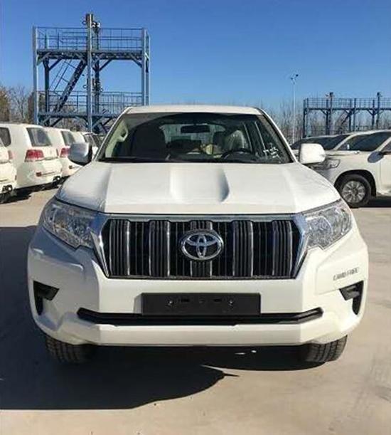 中东版丰田霸道4000 港口最新行情报价