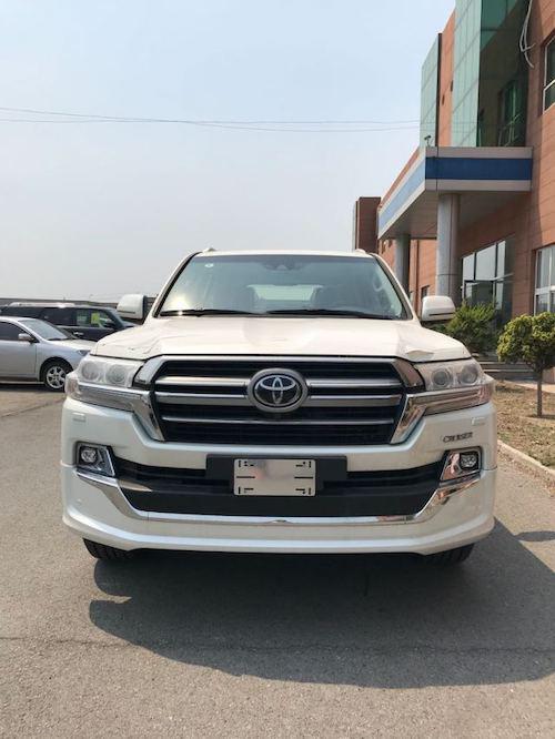 2019款酷路泽5700VXS限量顶配现车港口