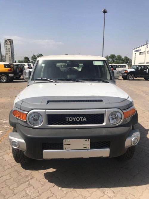 2020款丰田FJ酷路泽六月热销价格优惠2万