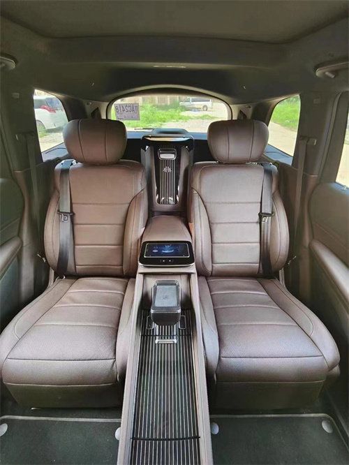 奔驰GLS450改装座椅升级迈巴赫GLS600
