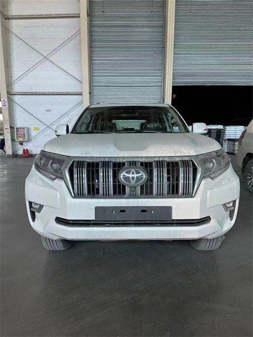 2022款丰田霸道4000现车 国六65万起售