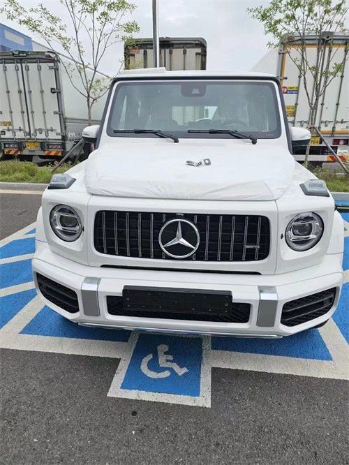 2023款奔驰G63韩版天津现车241万起特售