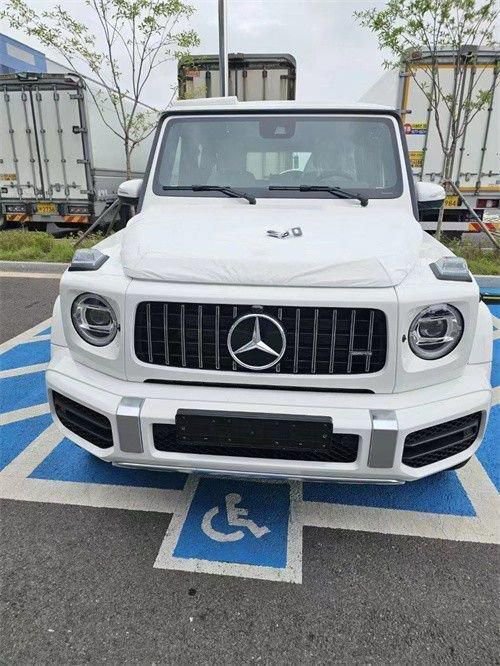 港口2023款奔驰G63韩版现车优惠240万起