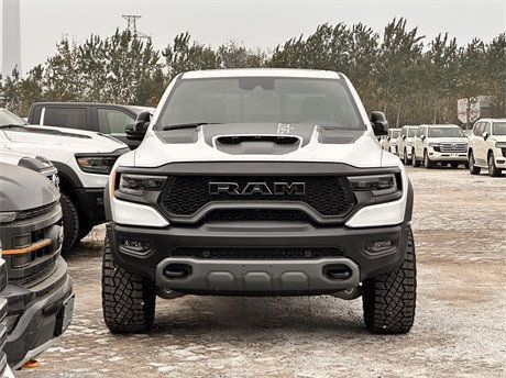 2022款道奇霸王龙 712匹马力势不可挡