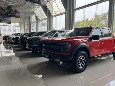 2023款丰田坦途3.5T现车价格不断下调