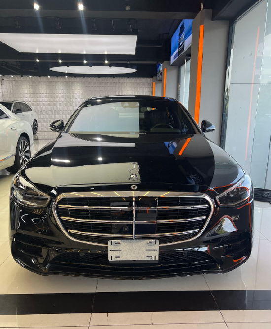2023款奔驰S500现车实惠让利118万提车