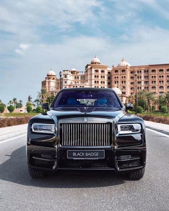 劳斯莱斯库里南 奢华璀璨移动亮眼行宫