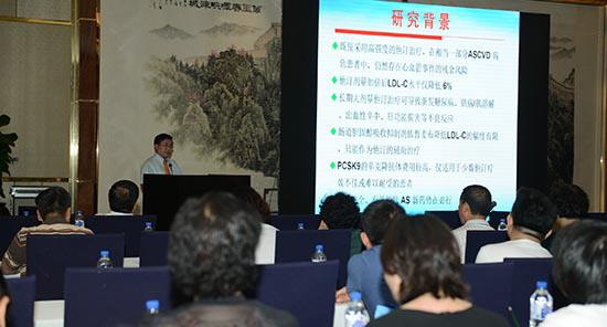 来自天津各大医院的近百位专家齐聚会议现场