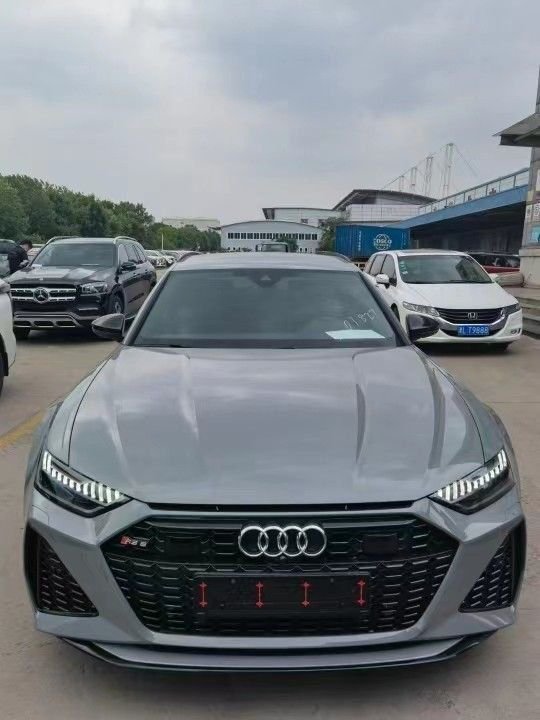 2023款奥迪RS6性能豪华跑车报价优惠中