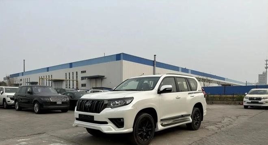 2023款丰田霸道4000 天津港现车落地价