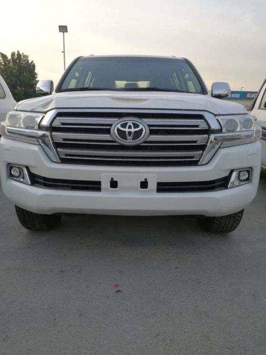 2019款丰田酷路泽4000实拍现车配置报价