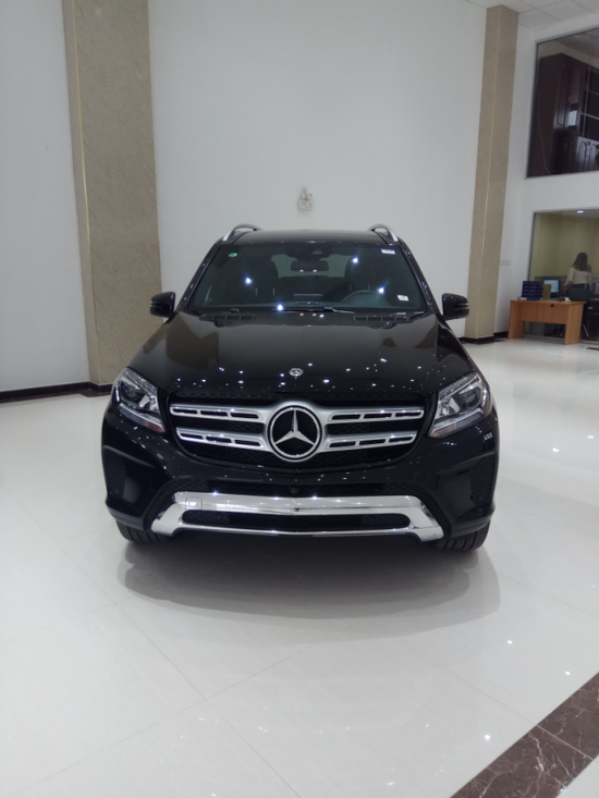 奔驰GLS450现车实拍优惠报价 带你去旅行