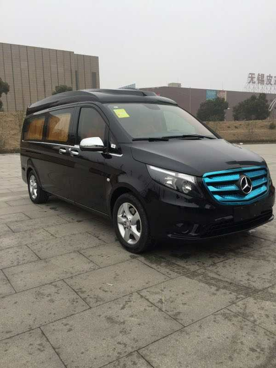 奔驰威霆豪华改装平顶车 港口热惠促销