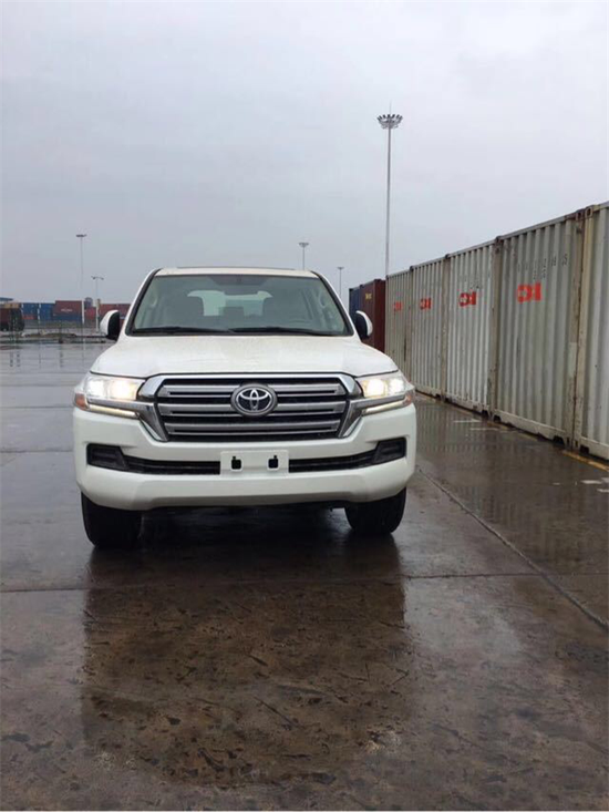 18款丰田酷路泽4000现车特价全系专卖