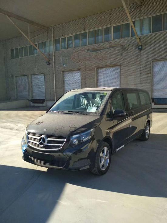 2018款奔驰V250天津现车充足 价格优惠