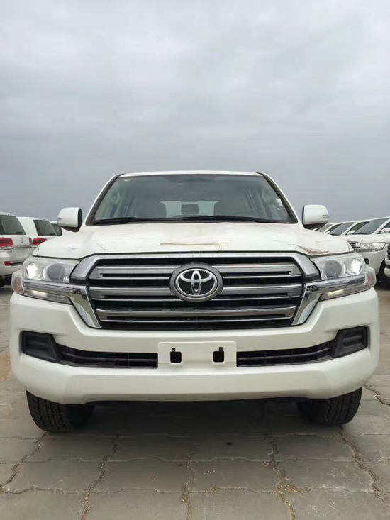 18款丰田中东版酷路泽4000现车七座价格