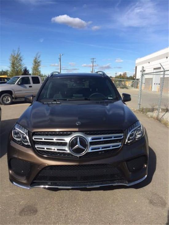 2018款奔驰GLS450现车优惠不断张扬野性