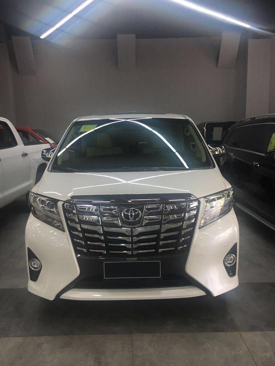 2019款丰田埃尔法现车到店 买到即赚到