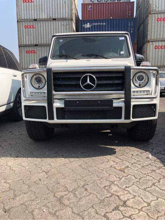 2018款奔驰G500现车巨降 非常实用安全