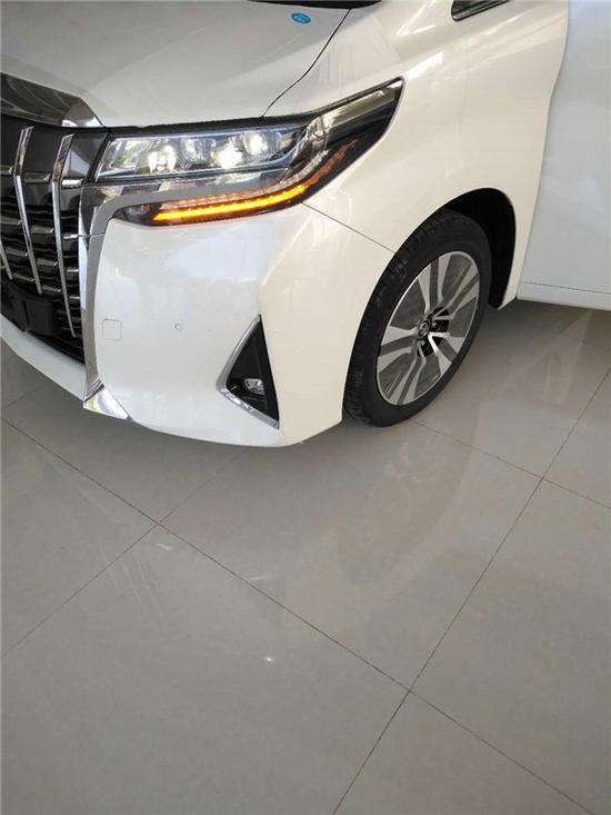 19款丰田埃尔法报价 限时最低火爆订车中