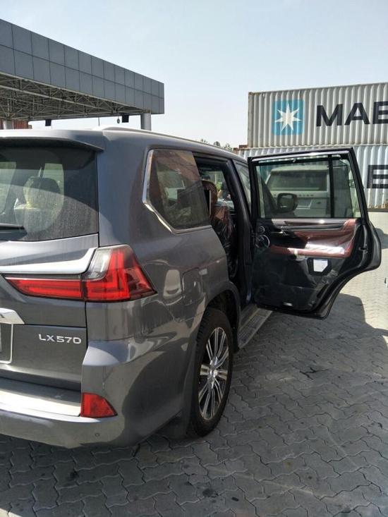 18款雷克萨斯lx570价格可办分期上牌无忧